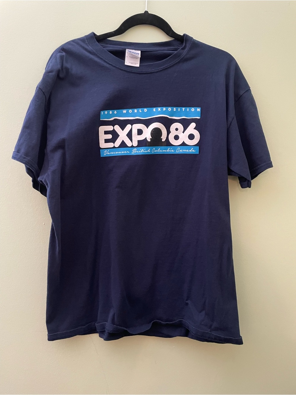 Vintage Navy EXPO 86 Graphic Tee with White & Blue Logo Size Large